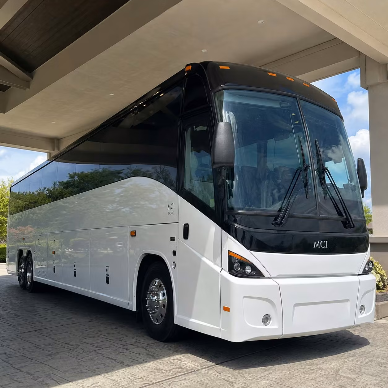 charter bus rentals to pechanga arena and san diego concert venues